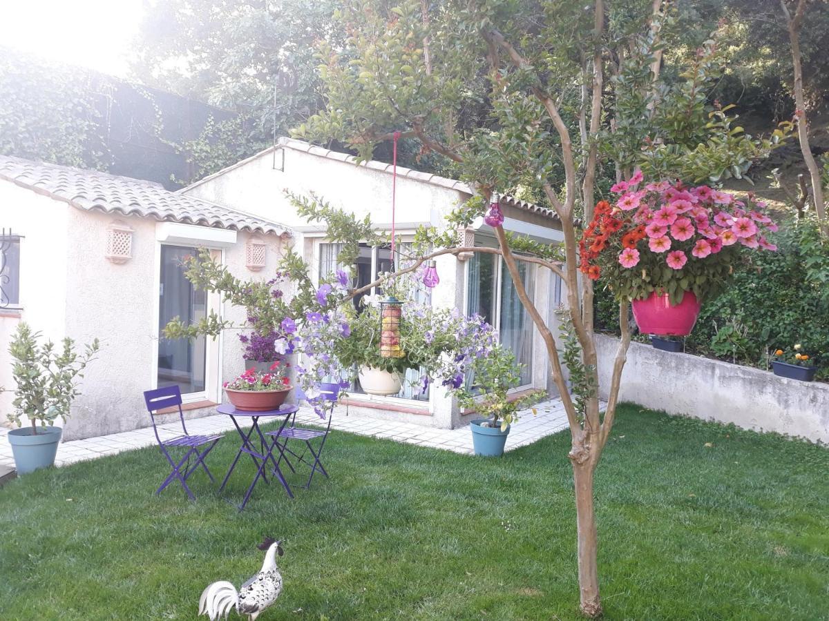 Dans Un Jardin Bb Et Jacuzzi Bed & Breakfast Mandelieu-La Napoule Exterior photo