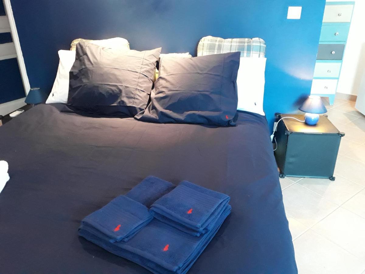 Dans Un Jardin Bb Et Jacuzzi Bed & Breakfast Mandelieu-La Napoule Exterior photo