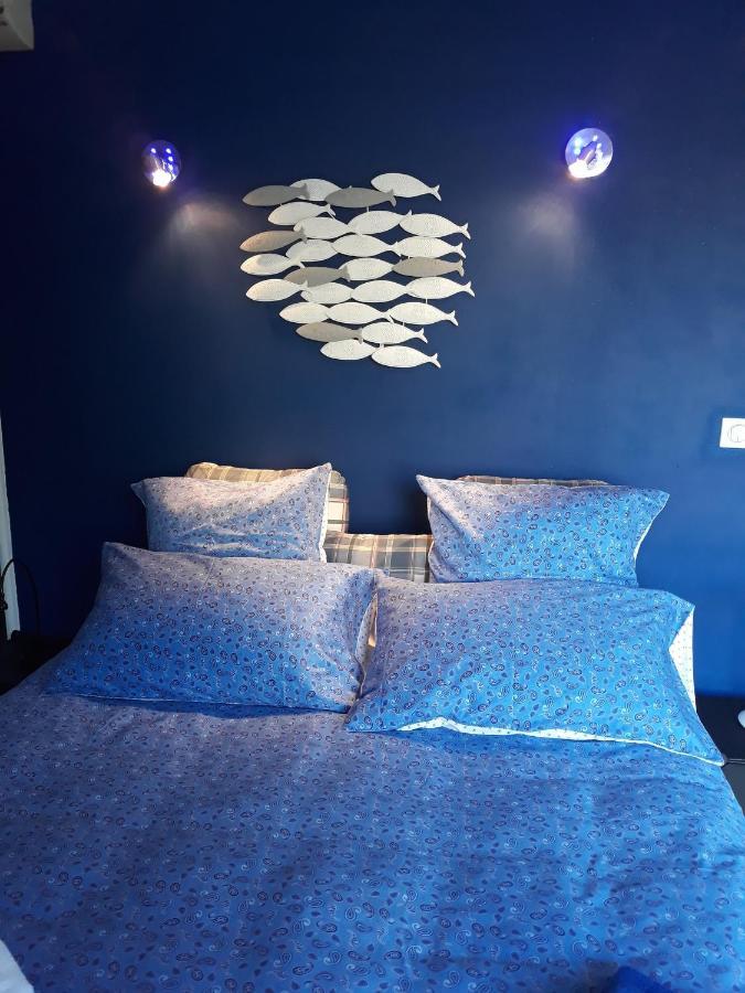 Dans Un Jardin Bb Et Jacuzzi Bed & Breakfast Mandelieu-La Napoule Exterior photo