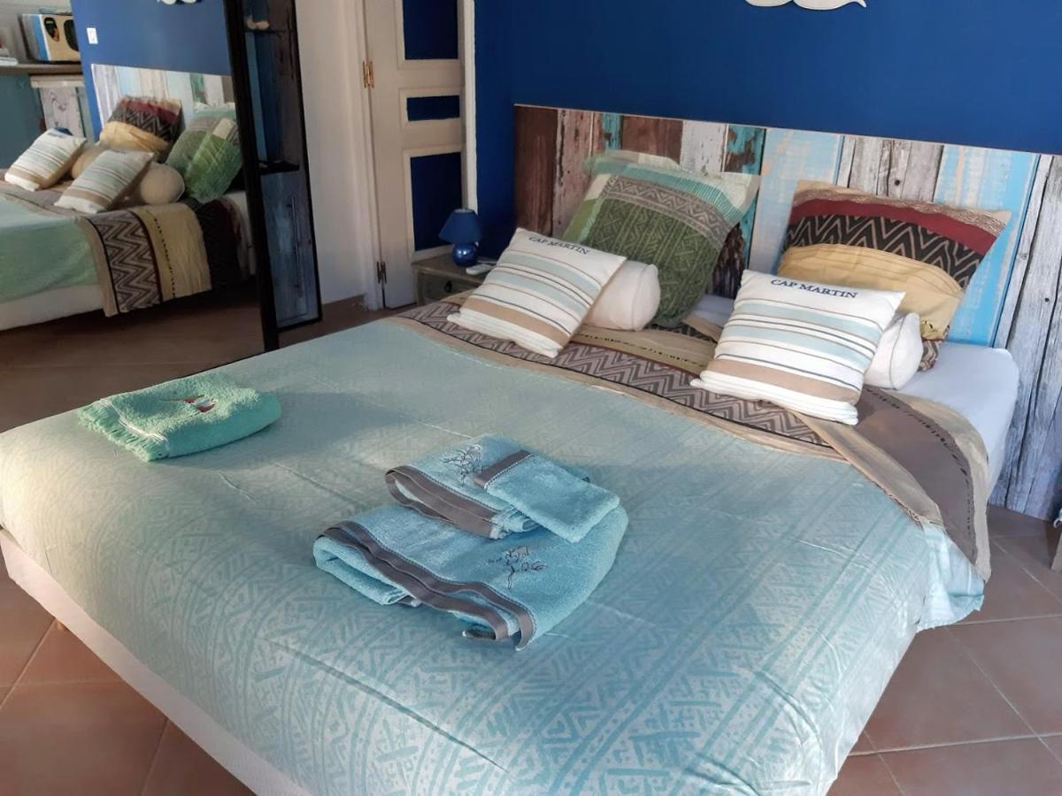 Dans Un Jardin Bb Et Jacuzzi Bed & Breakfast Mandelieu-La Napoule Exterior photo