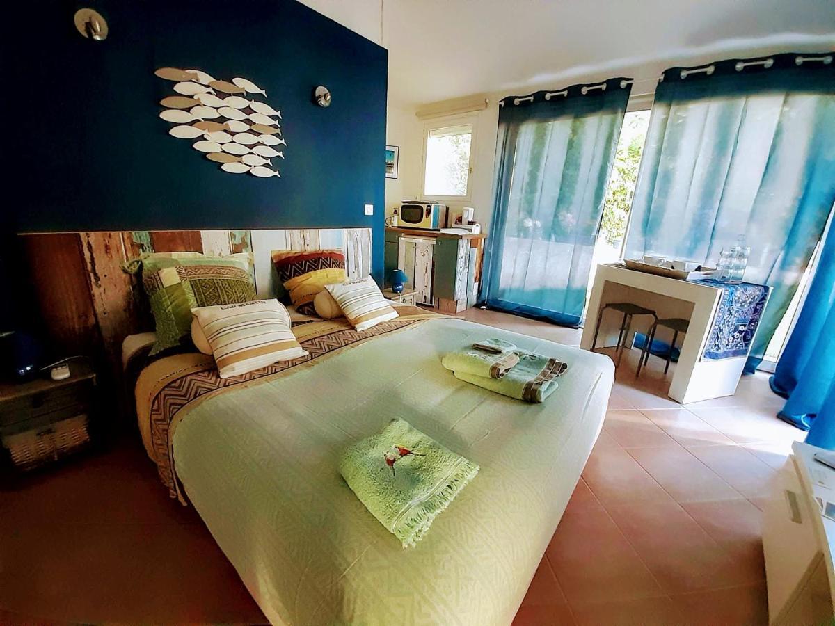 Dans Un Jardin Bb Et Jacuzzi Bed & Breakfast Mandelieu-La Napoule Exterior photo