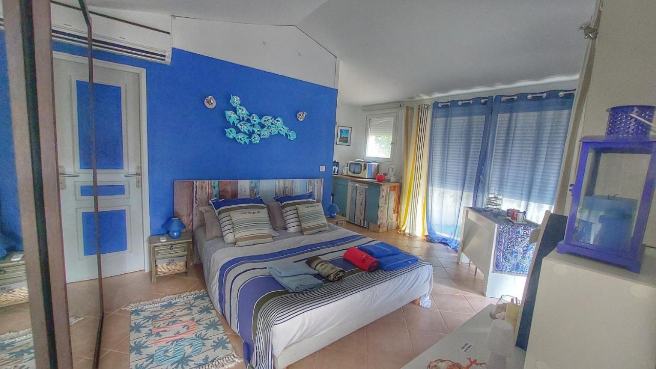 Dans Un Jardin Bb Et Jacuzzi Bed & Breakfast Mandelieu-La Napoule Exterior photo
