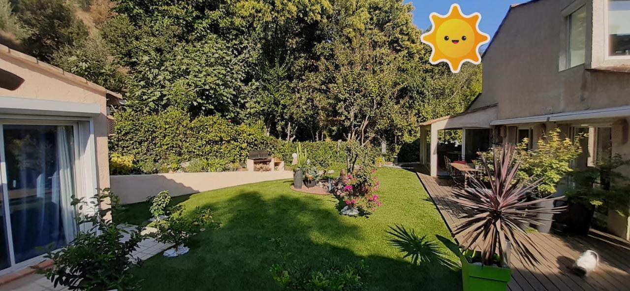 Dans Un Jardin Bb Et Jacuzzi Bed & Breakfast Mandelieu-La Napoule Exterior photo