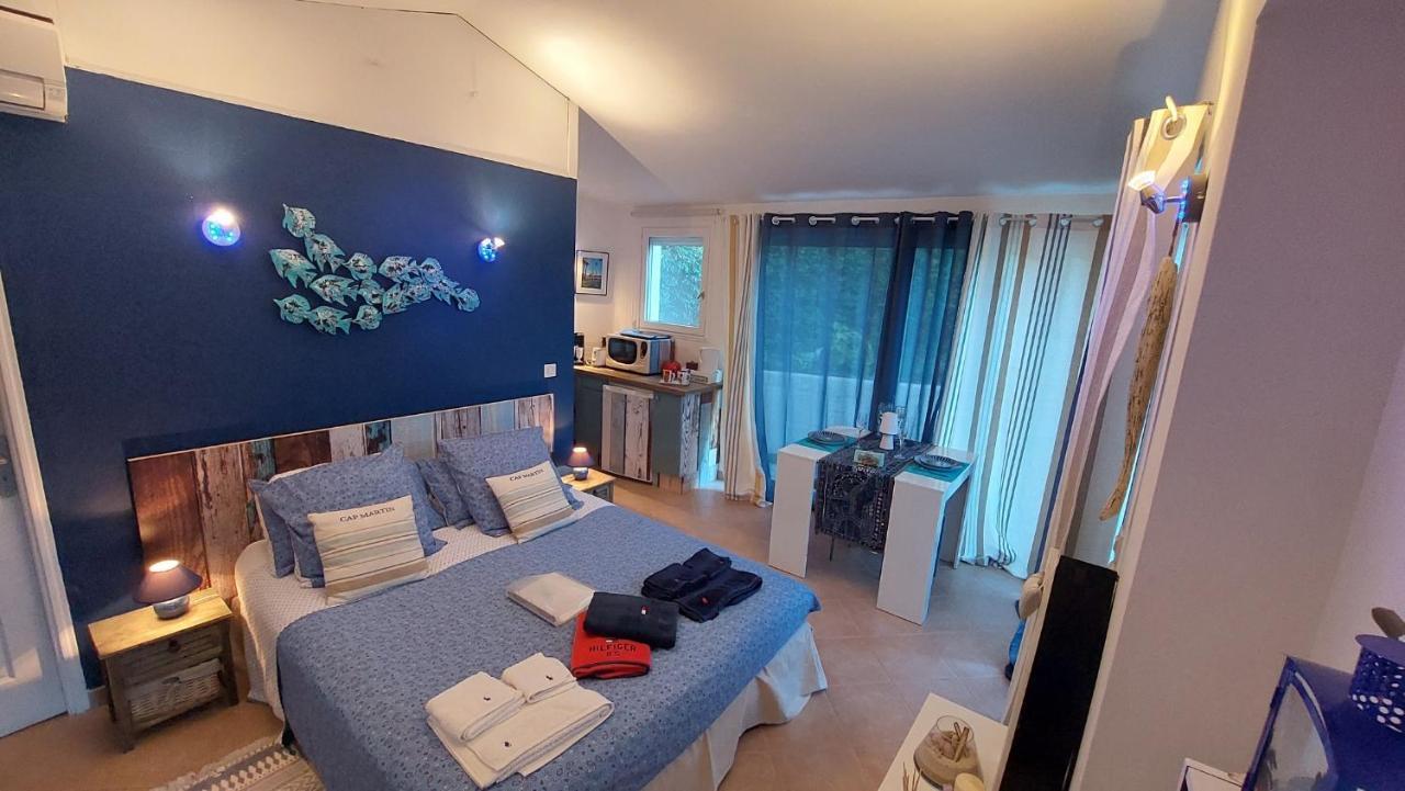 Dans Un Jardin Bb Et Jacuzzi Bed & Breakfast Mandelieu-La Napoule Exterior photo